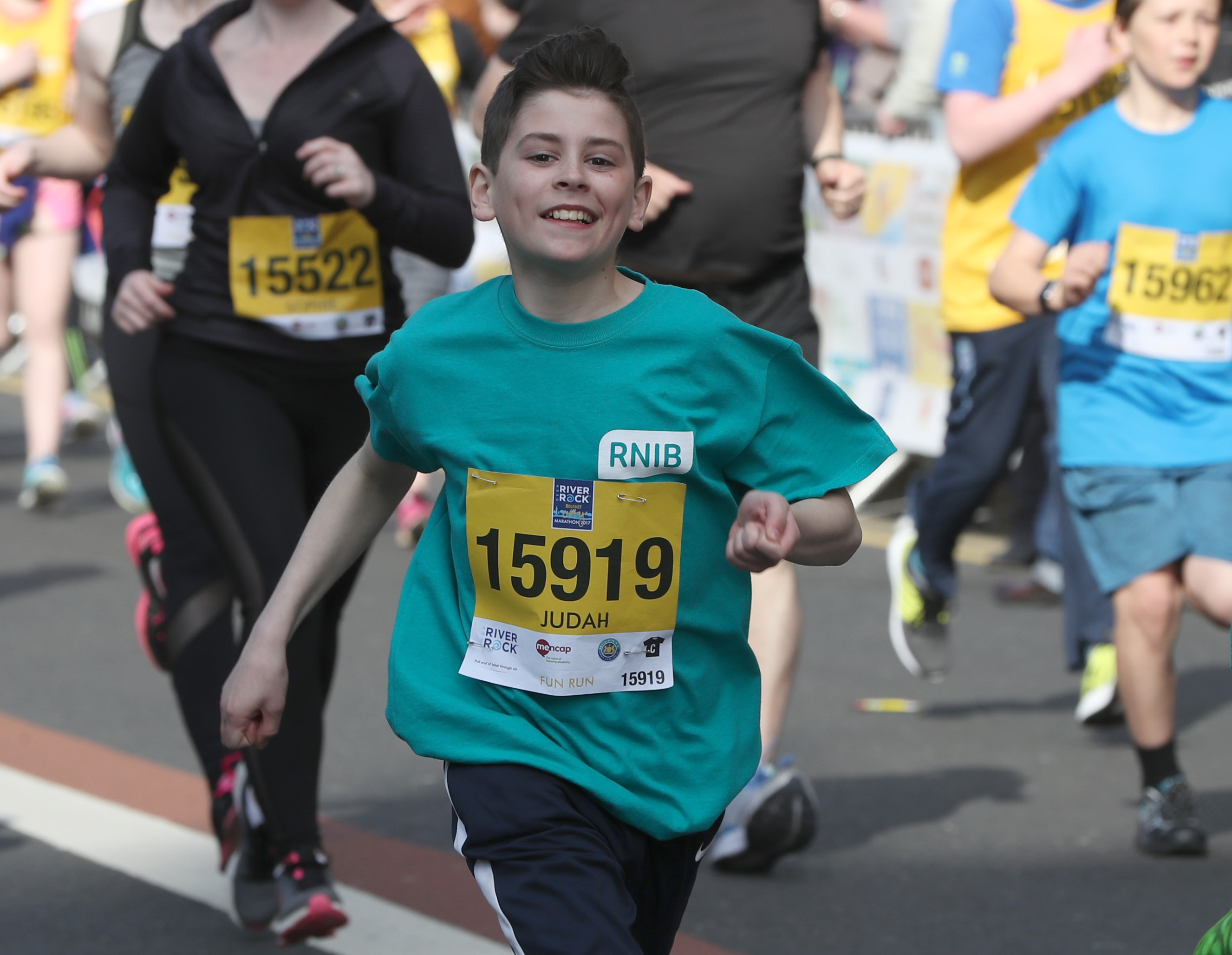 WIN incredible prizes for your school with the Moy Park Belfast City Marathon SUPERHERO CHALLENGE 